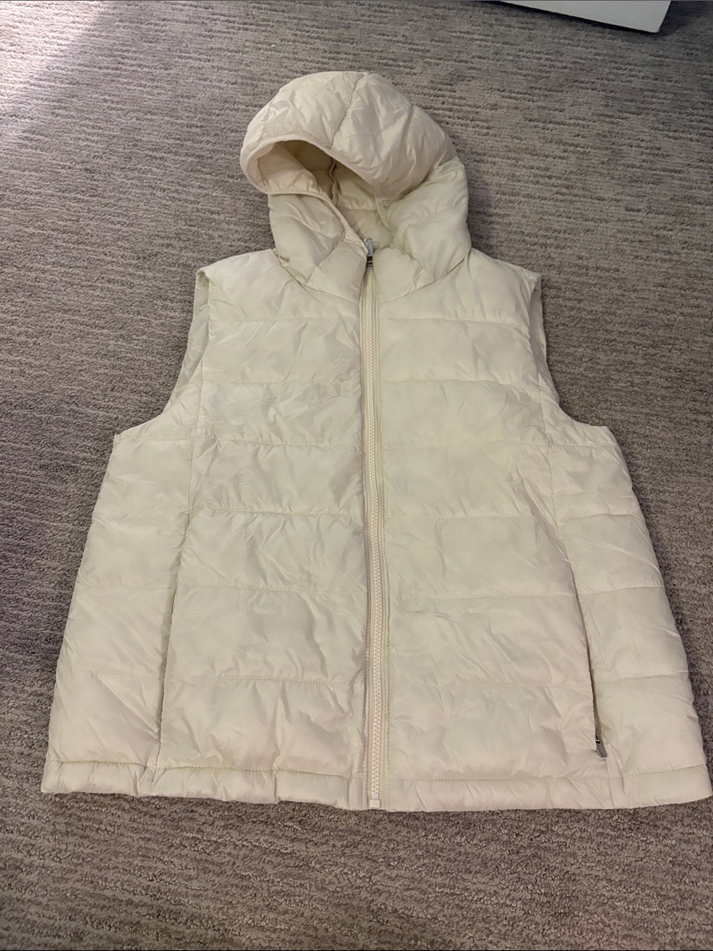 Athleta Cream Hooded Quilted Puffer Vest
